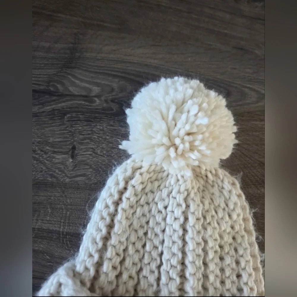 Kids Bluey Cream Knit Pom-Pom Beanie Hat
